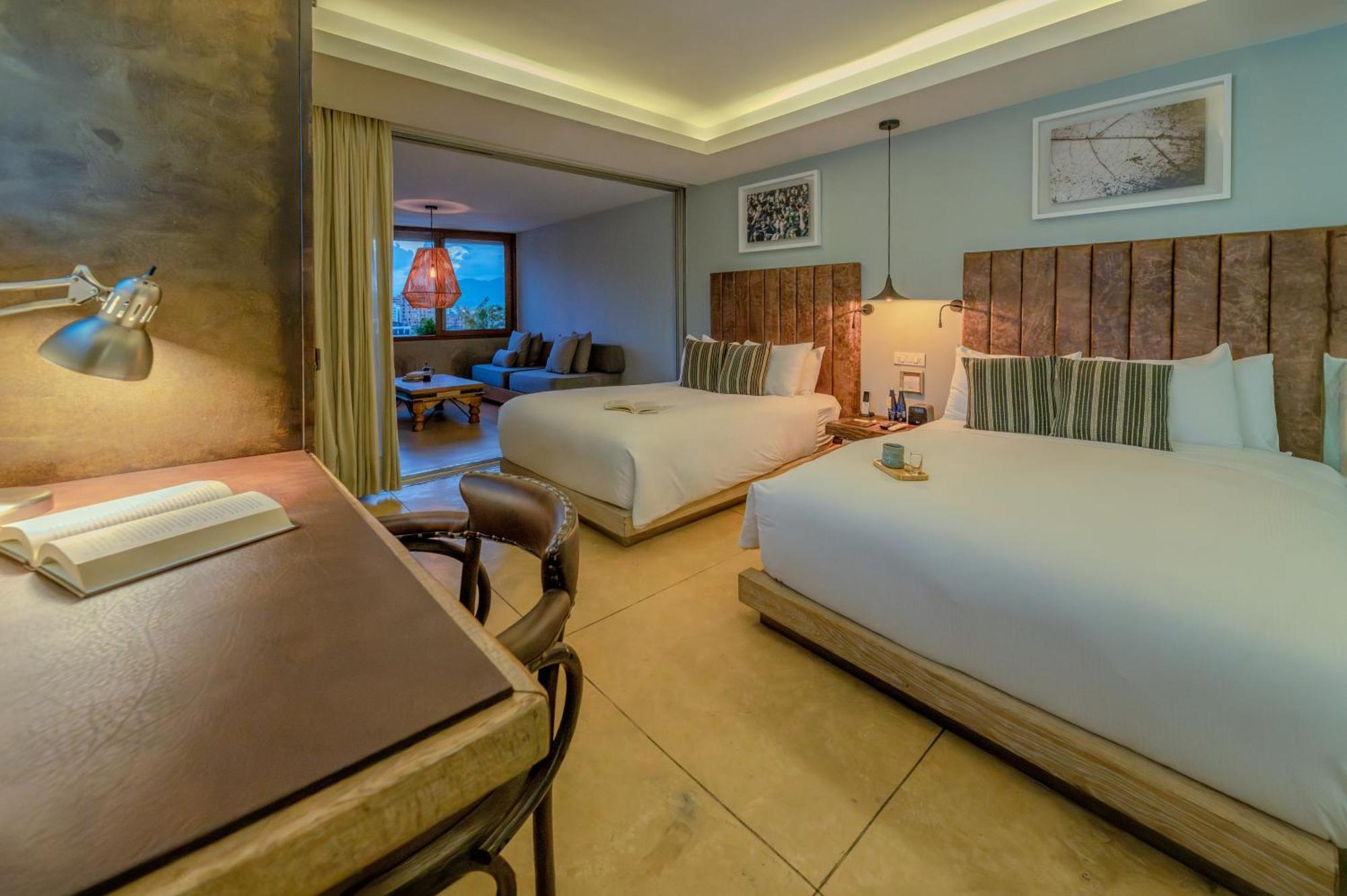 เดอะชาร์ลีไลฟ์สไตล์โฮเต็ล Hotel เมเดยิน ภายนอก รูปภาพ